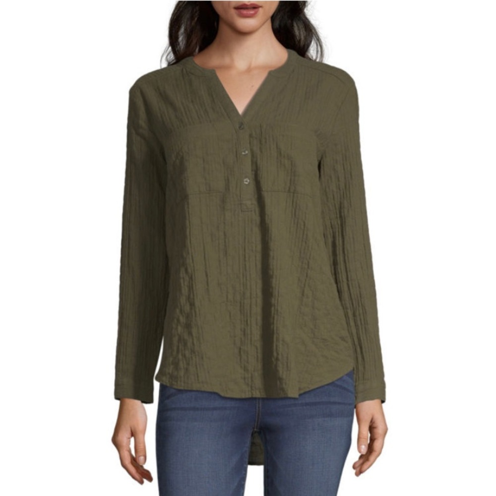 NWT a.n.a. L/S V-Neck Button Front Pullover Top